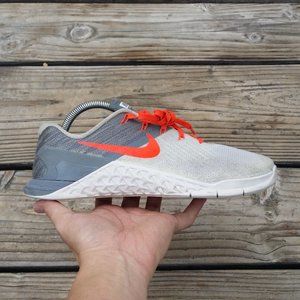 Women Nike Metcon 3 Platinum Crimson Gym Training Shoes Sneakers